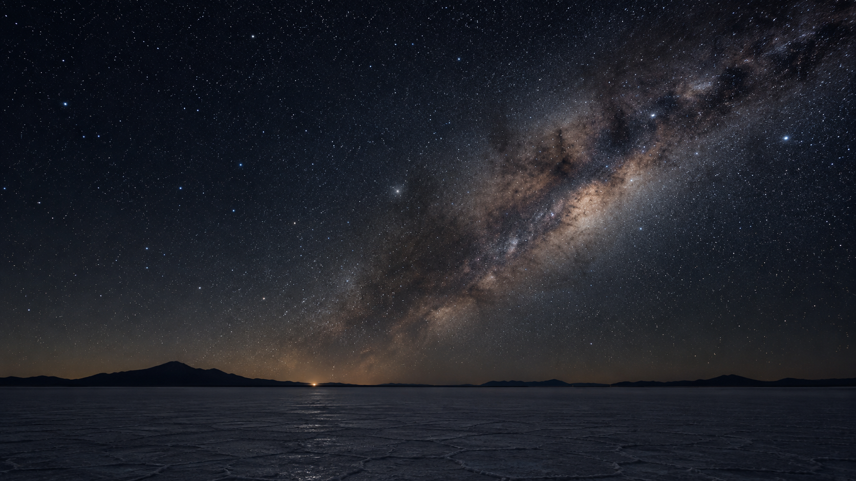 高原に広がる星空のイメージ